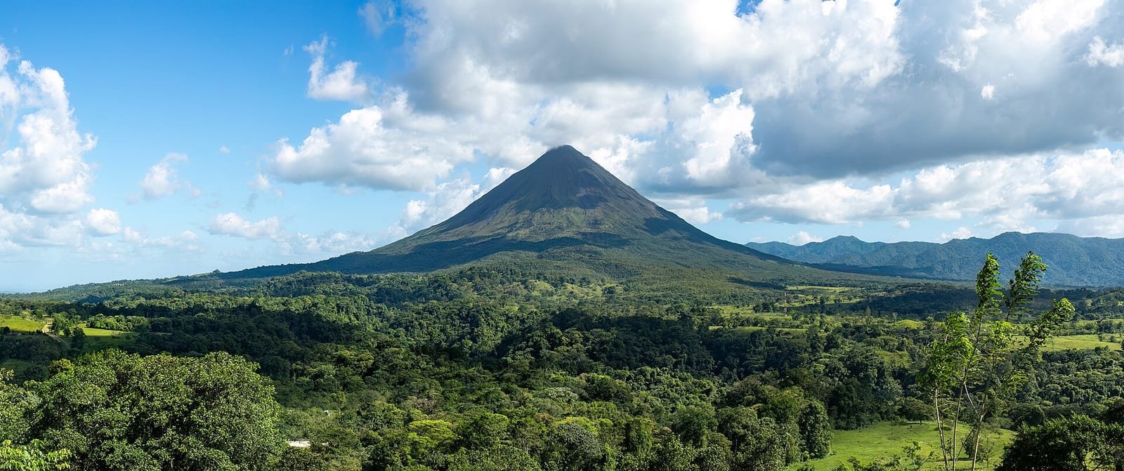 Costa Rica — Arenal volcano (70785p).jpg